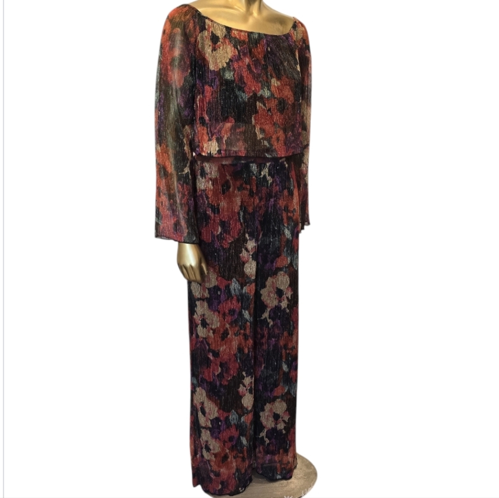 Chic Floral Two-Piece Set - Picture 2 of 7
